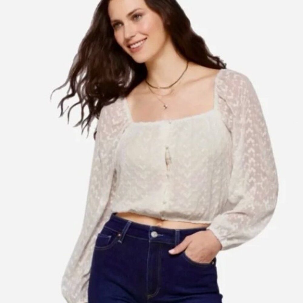 NWT Heatherly Cottage Eyelet Crop Top White Blouse size Medium White Embroidered